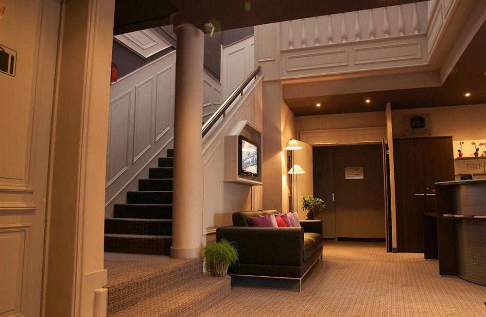 Best Western Hotel De La Breche Ньор Интерьер фото
