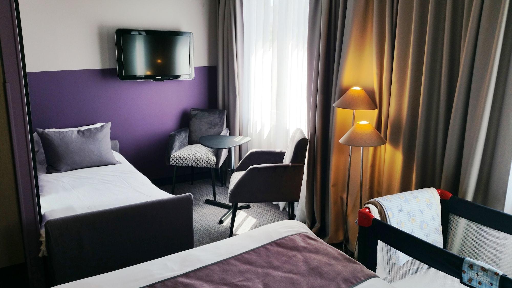 Best Western Hotel De La Breche Ньор Экстерьер фото