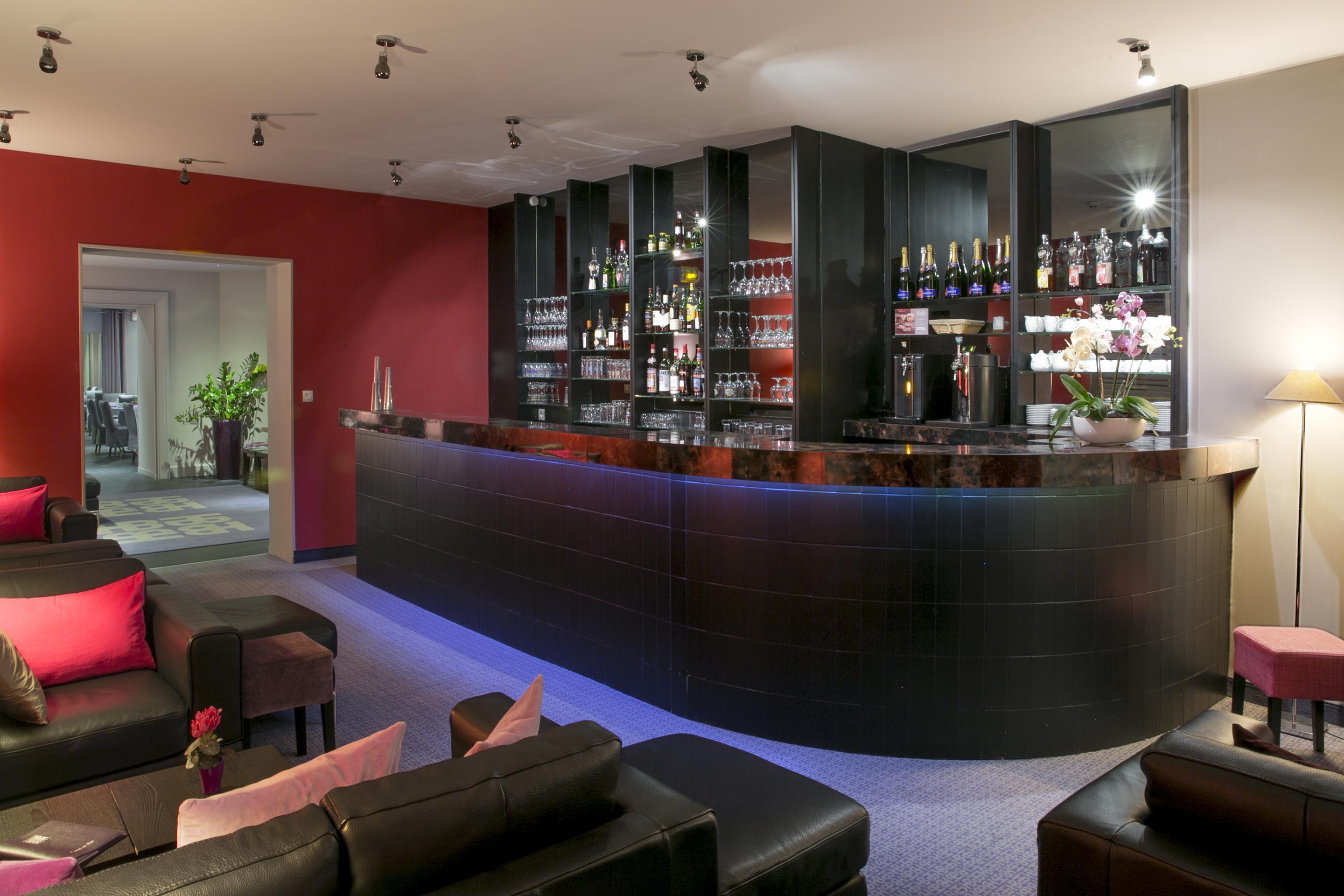 Best Western Hotel De La Breche Ньор Экстерьер фото