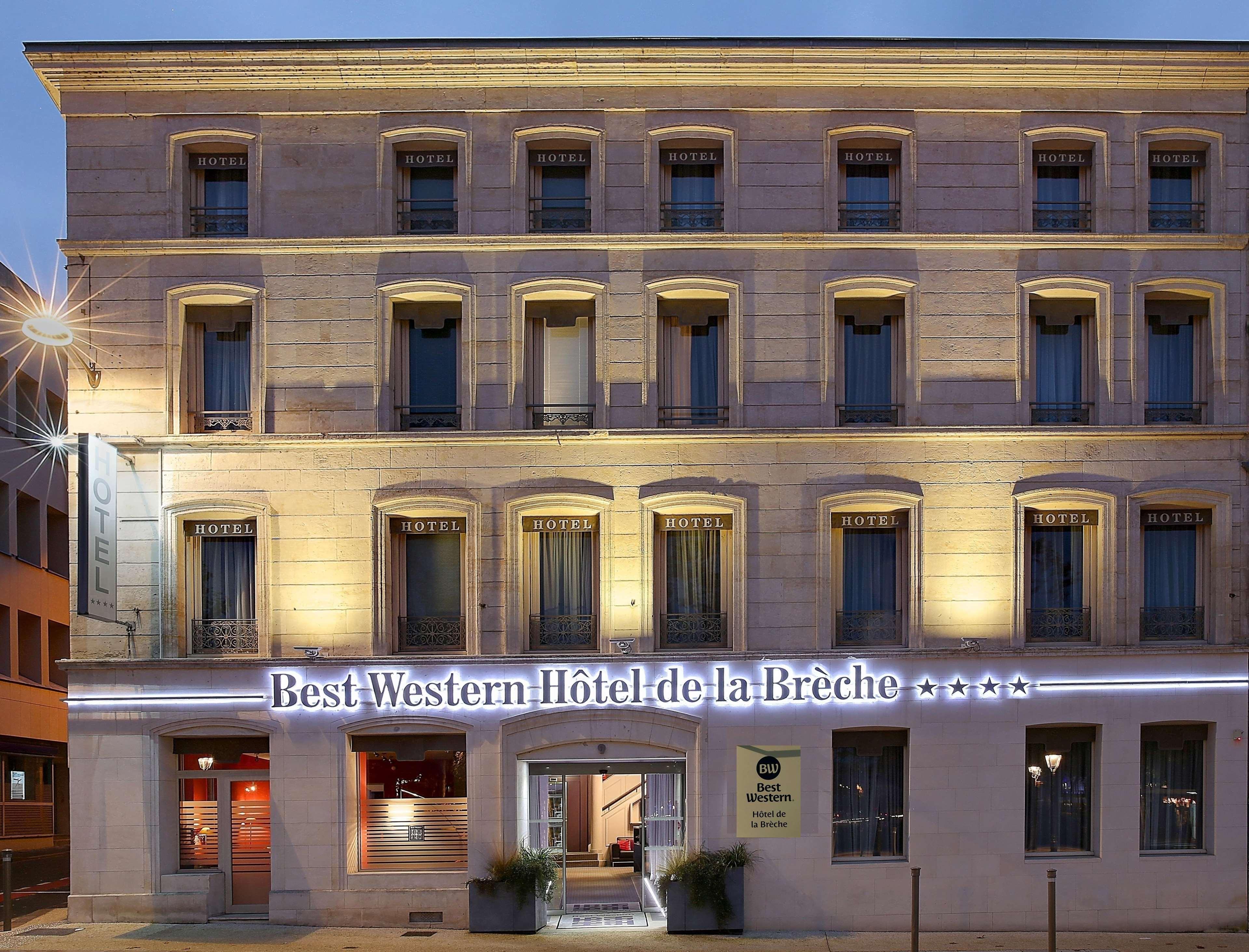 Best Western Hotel De La Breche Ньор Экстерьер фото