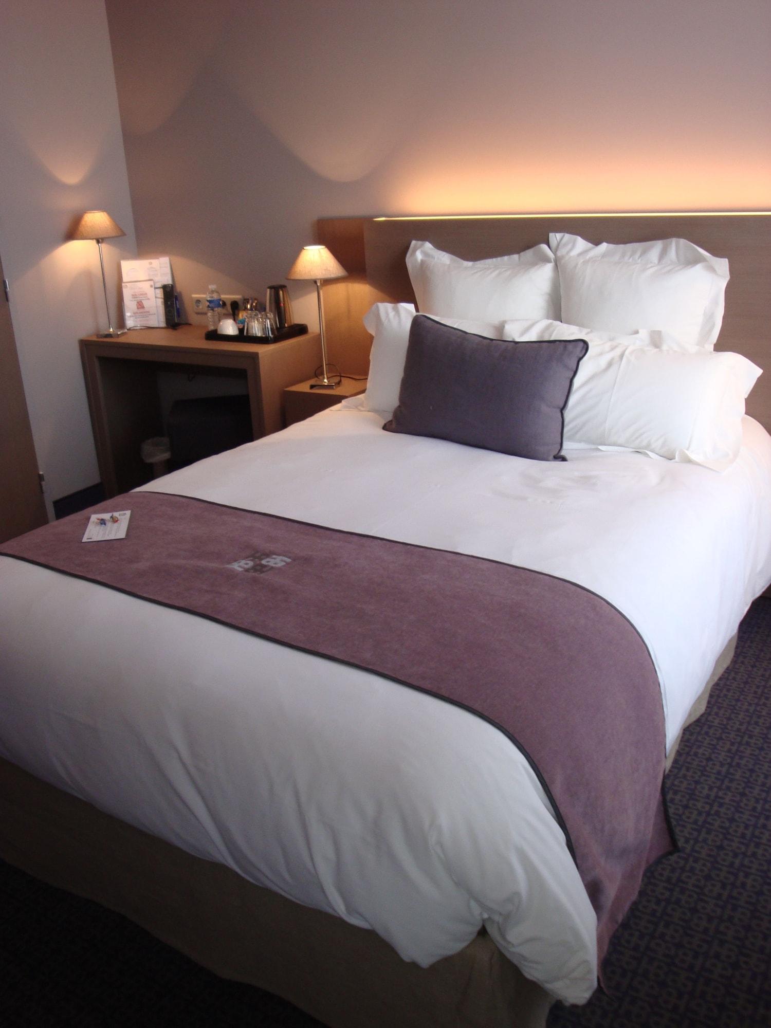 Best Western Hotel De La Breche Ньор Экстерьер фото