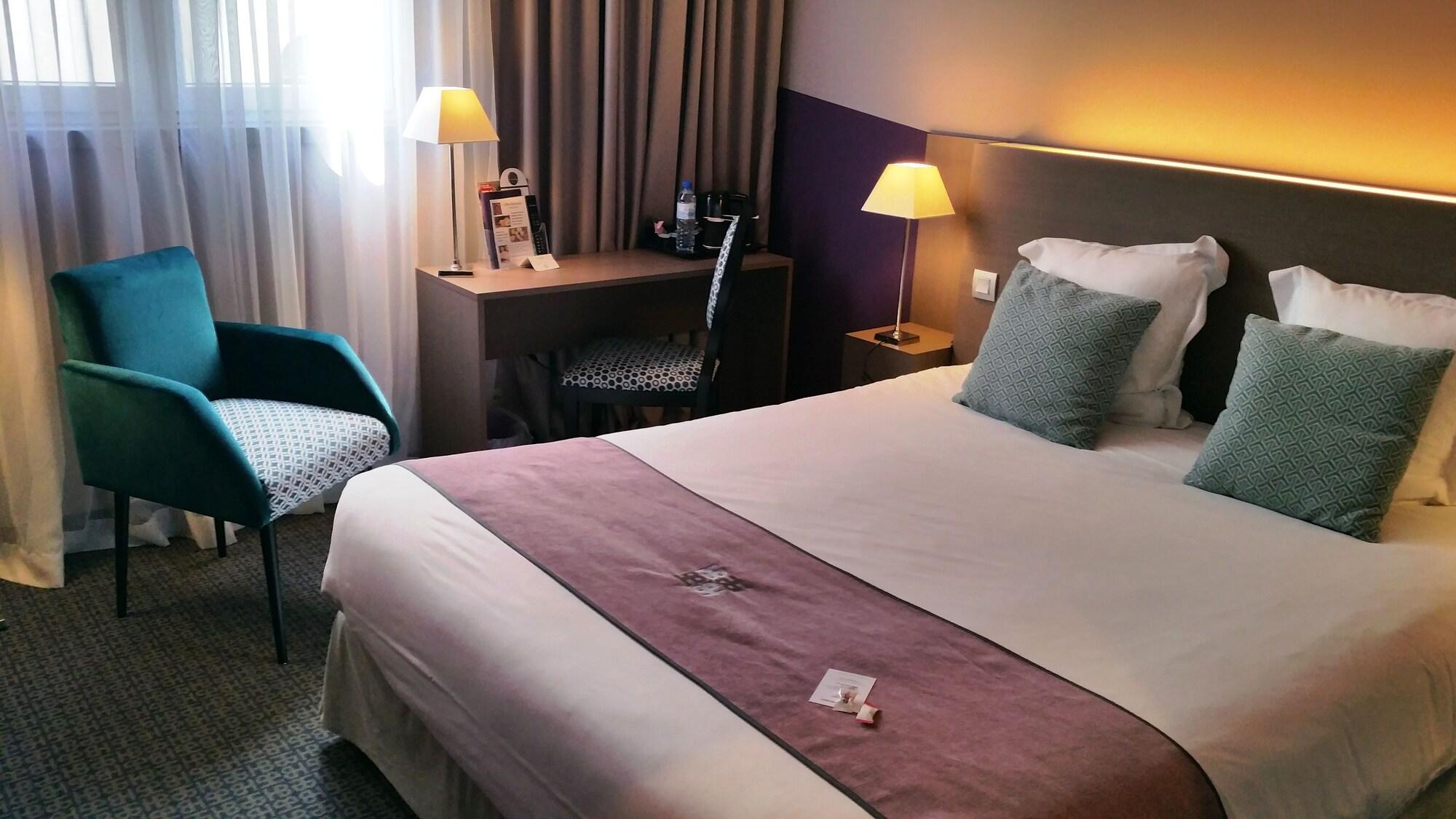 Best Western Hotel De La Breche Ньор Экстерьер фото