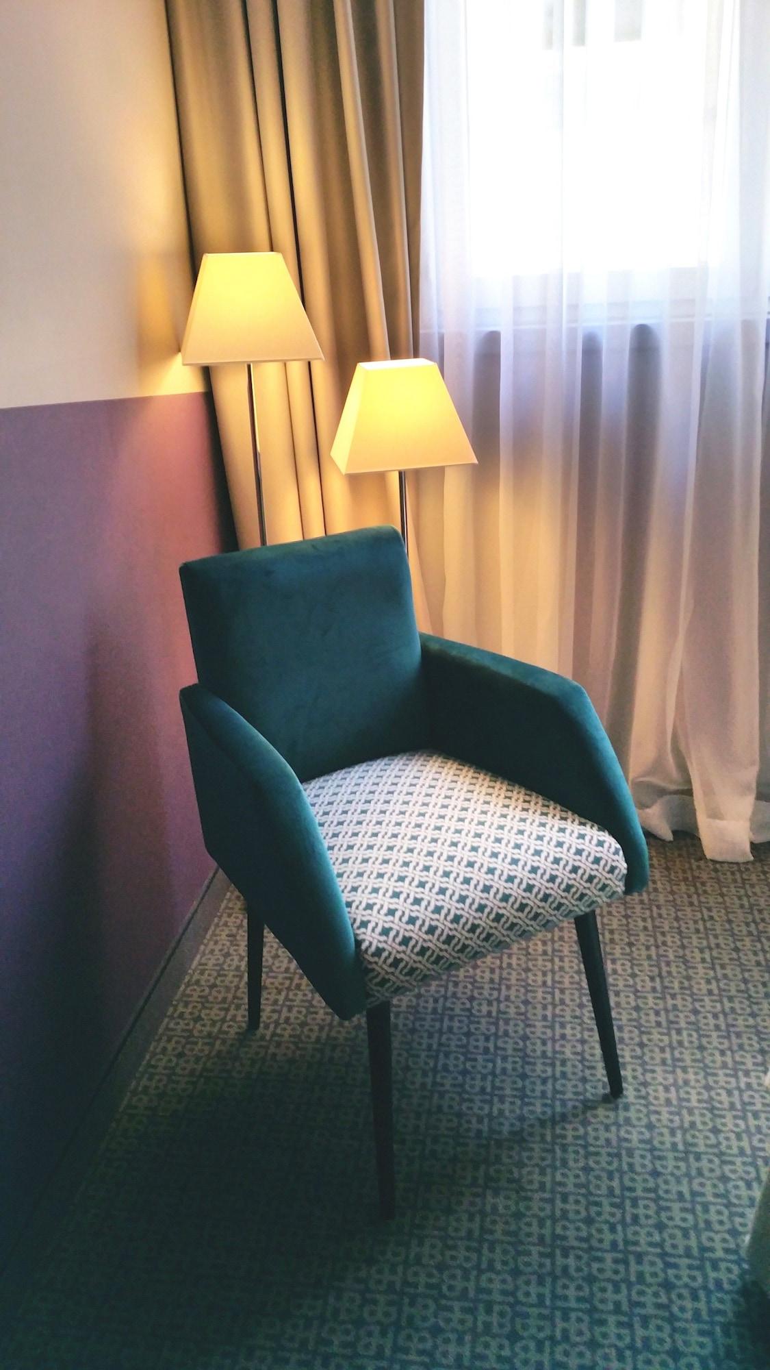 Best Western Hotel De La Breche Ньор Экстерьер фото