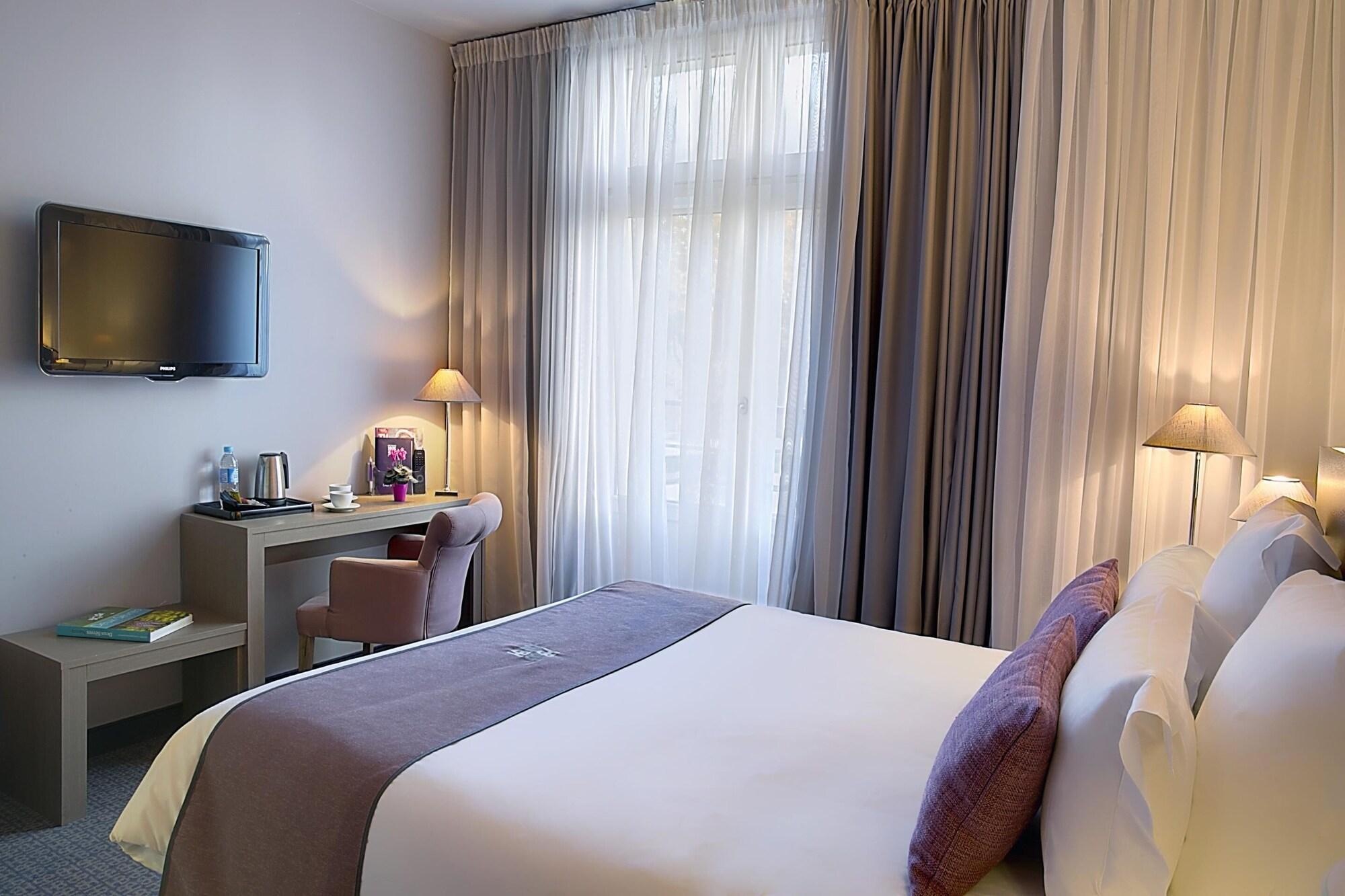 Best Western Hotel De La Breche Ньор Экстерьер фото