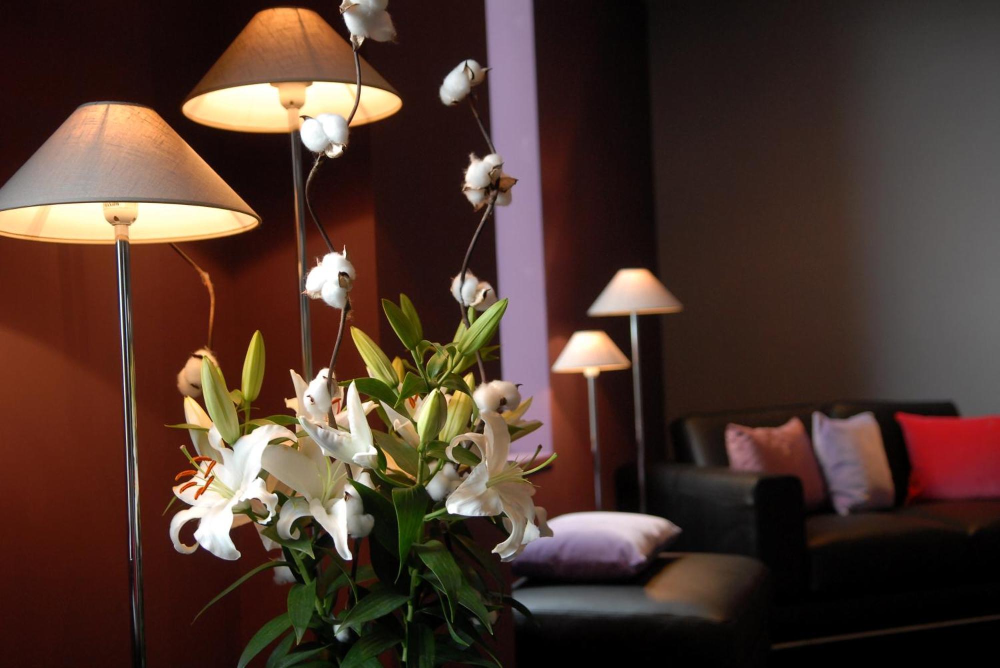 Best Western Hotel De La Breche Ньор Экстерьер фото