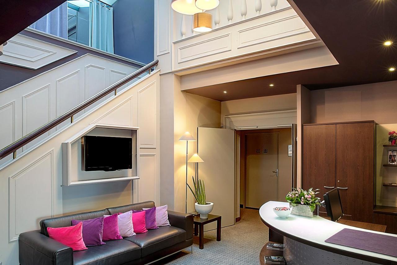 Best Western Hotel De La Breche Ньор Экстерьер фото